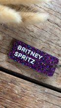 Charger l&#39;image dans la galerie, PORTE CLÉS &quot;BRITNEY SPRITZ&quot;
