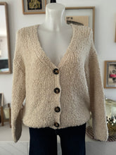 Charger l'image dans la galerie, GILET "BOUCLETTE "
