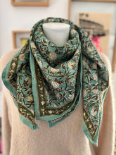 Charger l'image dans la galerie, FOULARD "BËLLEMME"
