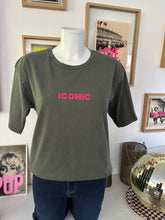 Charger l'image dans la galerie, TEE SHIRT "ICONIC"
