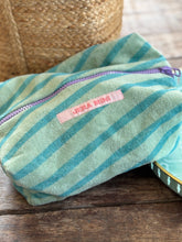 Charger l&#39;image dans la galerie, TROUSSE DE TOILETTE  &quot;PLAYA &quot;
