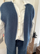 Charger l'image dans la galerie, GILET "AUDE "
