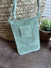 Charger l'image dans la galerie, POCHETTE  PORTABLE "ADELINE"
