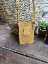 Charger l'image dans la galerie, POCHETTE  PORTABLE "ADELINE"
