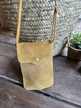 Charger l'image dans la galerie, POCHETTE  PORTABLE "ADELINE"
