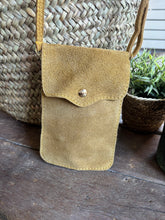 Charger l'image dans la galerie, POCHETTE  PORTABLE "ADELINE"
