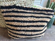 Charger l'image dans la galerie, POCHETTE "MOUMOUTE"
