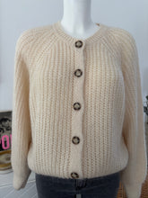 Charger l'image dans la galerie, GILET "SABINE "
