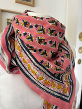 Charger l&#39;image dans la galerie, FOULARD &quot;SO FAMILY &quot;
