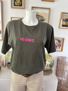 TEE SHIRT "ICONIC "