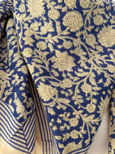 Charger l&#39;image dans la galerie, FOULARD &quot;BËLLEMME&quot;
