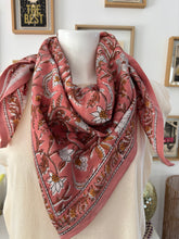 Charger l&#39;image dans la galerie, FOULARD &quot;SO FAMILY &quot;
