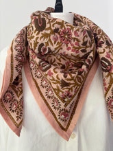 Charger l'image dans la galerie, FOULARD "BËLLEMME"
