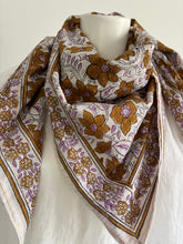 Charger l'image dans la galerie, FOULARD "SO FAMILY"
