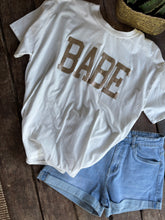 Charger l'image dans la galerie, TEE SHIRT "BABE"
