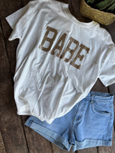 Charger l'image dans la galerie, TEE SHIRT "BABE"
