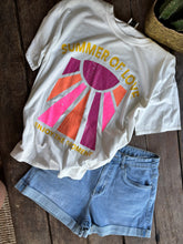 Charger l'image dans la galerie, TEE SHIRT " SUMMER OF LOVE"
