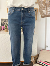 Charger l'image dans la galerie, JEANS "RELAX"
