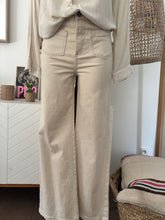 Charger l'image dans la galerie, JEANS "GABRIELLE"
