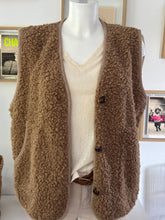 Charger l&#39;image dans la galerie, GILET &quot;MOUMOUTE&quot;

