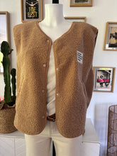 Charger l&#39;image dans la galerie, GILET &quot;GABIN&quot;
