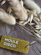Charger l&#39;image dans la galerie, PORTE CLÉS &quot; MOULE DISCO&quot;
