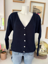 Charger l&#39;image dans la galerie, GILET &quot;ANOUK&quot;
