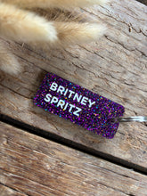 Charger l&#39;image dans la galerie, PORTE CLÉS &quot;BRITNEY SPRITZ&quot;
