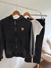 Charger l&#39;image dans la galerie, SWEAT &quot;COEUR&quot;
