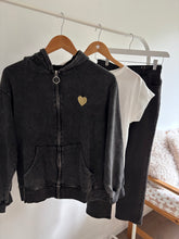 Charger l&#39;image dans la galerie, SWEAT &quot;COEUR&quot;
