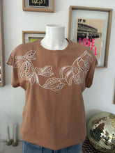 Charger l&#39;image dans la galerie, TEE SHIRT &quot;LYDIE &quot;
