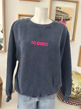 Charger l&#39;image dans la galerie, SWEAT &quot; ICONIC&quot;
