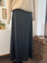 Charger l&#39;image dans la galerie, JUPE&quot;CAMILLE&quot;
