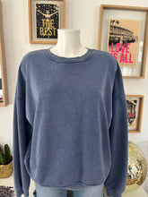 Charger l'image dans la galerie, SWEAT "CAMILLE"
