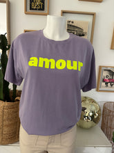 Charger l&#39;image dans la galerie, TEE SHIRT &quot;AMOUR&quot;
