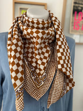 Charger l&#39;image dans la galerie, FOULARD &quot;BËLLEMME&quot;
