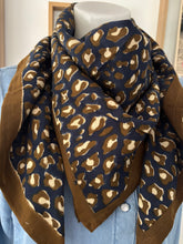 Charger l&#39;image dans la galerie, FOULARD &quot;BËLLEMME&quot;
