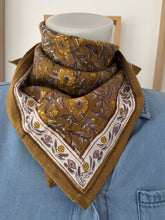 Charger l&#39;image dans la galerie, FOULARD &quot;BËLLEMME&quot;
