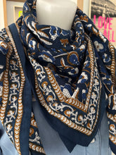 Charger l&#39;image dans la galerie, FOULARD &quot;BËLLEMME&quot;
