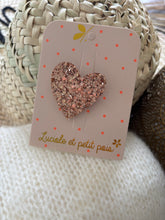Charger l&#39;image dans la galerie, BROCHE &quot;COEUR&quot;
