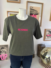 Charger l'image dans la galerie, TEE SHIRT "ICONIC"

