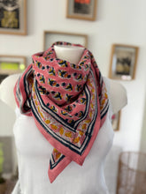 Charger l&#39;image dans la galerie, FOULARD &quot;SO FAMILY &quot;
