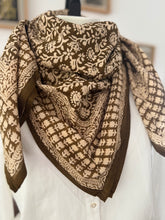 Charger l&#39;image dans la galerie, FOULARD &quot;BËLLEMME&quot;
