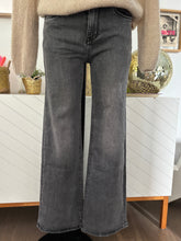 Charger l&#39;image dans la galerie, JEANS &quot;GASPARD&quot;
